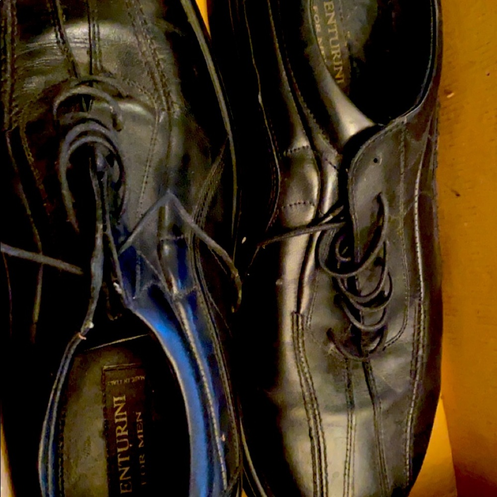 Men’s shoe size 14 black